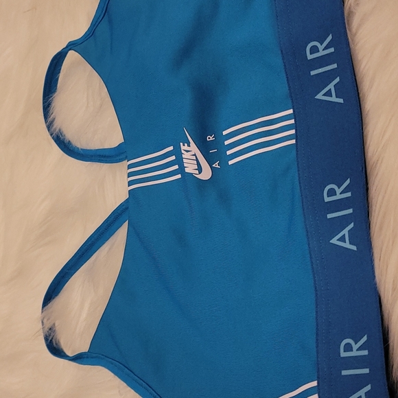 Nike Sports Bra - Picture 4 of 6